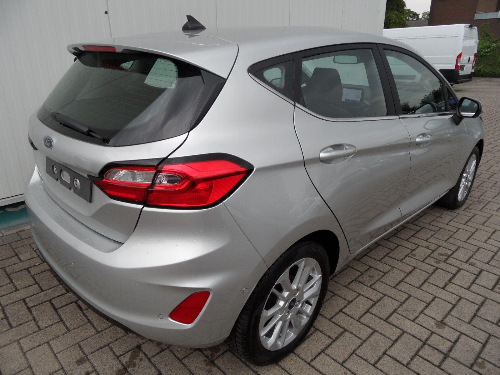 FORD Fiesta 1,1 Titanium+Navi+Kamera+Sitzheizung+Alu