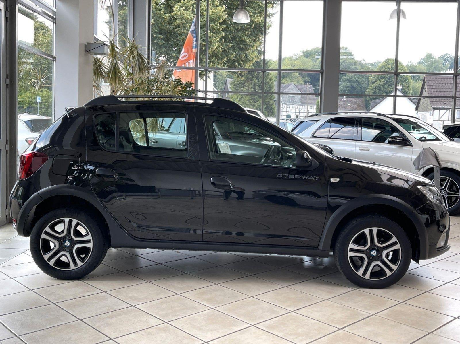 Dacia Sandero Sandero Stepway II Celebration*TOUCH*BT*RFK*P...